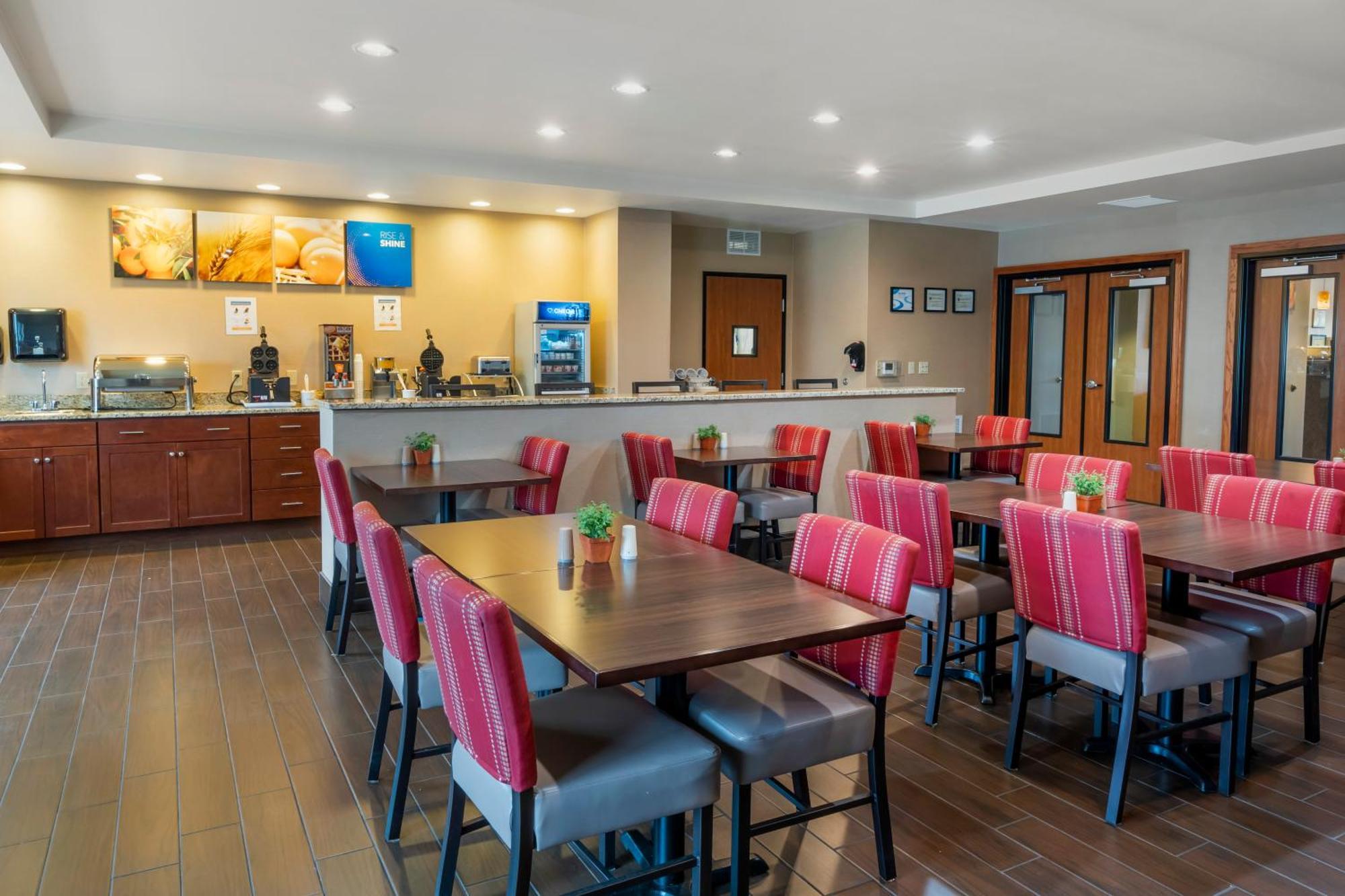 Comfort Suites Redding - Shasta Lake Exterior foto