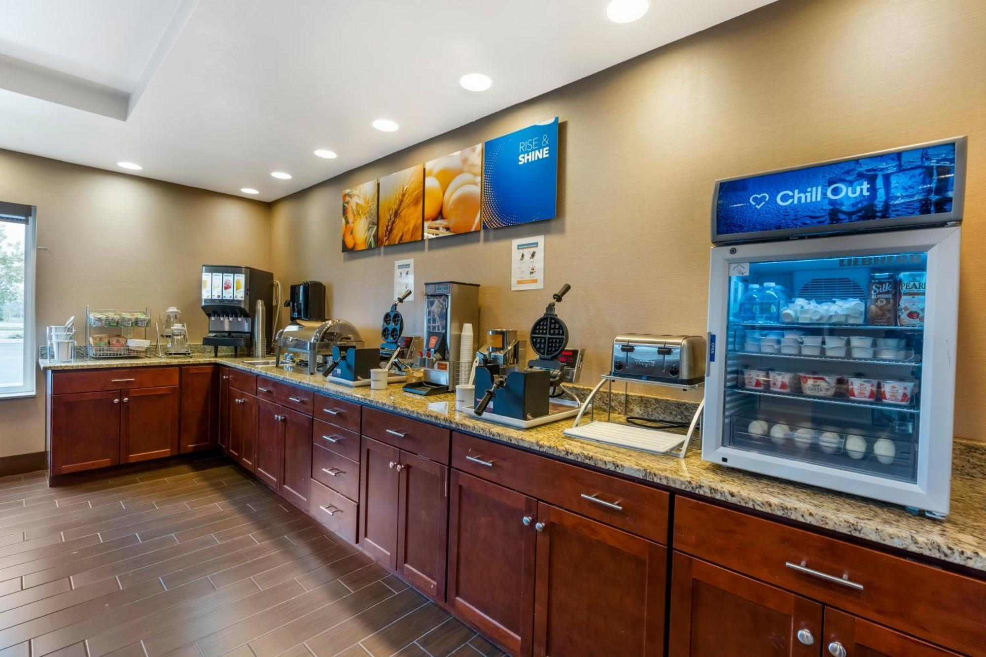 Comfort Suites Redding - Shasta Lake Exterior foto
